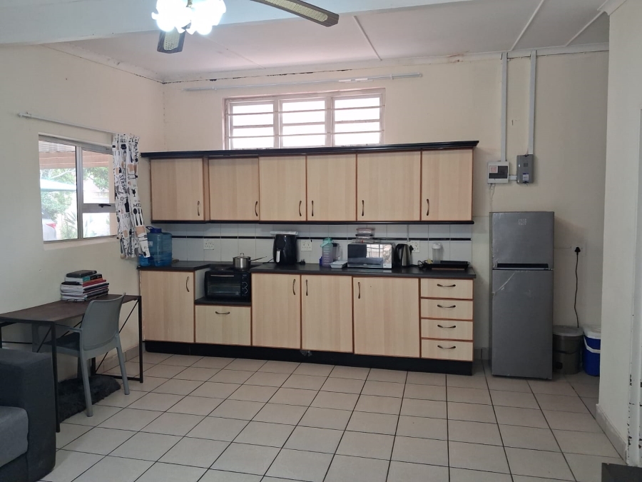 To Let 1 Bedroom Property for Rent in Selborne Eastern Cape